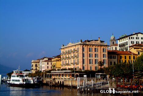 Postcard Bellagio - lake front