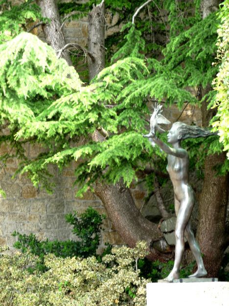 Postcard Sculpture