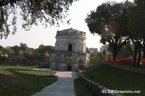 Postcard Maosoleo di Teodorico