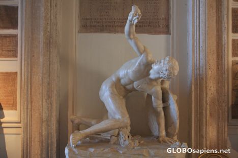 Postcard Discus-throwing Solider