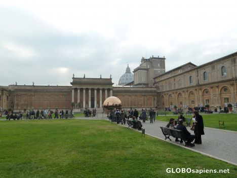 Postcard The cour of..
