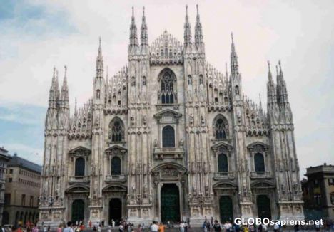 Postcard Gothic Dumo