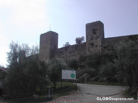 Postcard Approaching the walled hill town of Monteriggioni