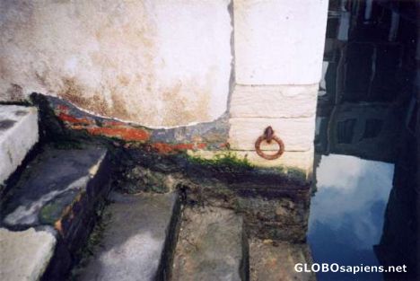 Postcard along a canal...