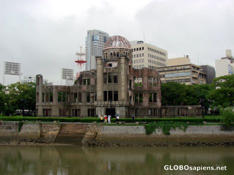 Postcard building after the bomb