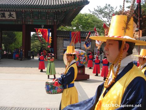 Postcard Changing of the guards at the palace