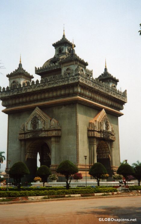 Postcard Patuxai