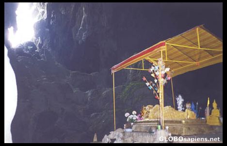 Postcard Vang Vieng Cavern.