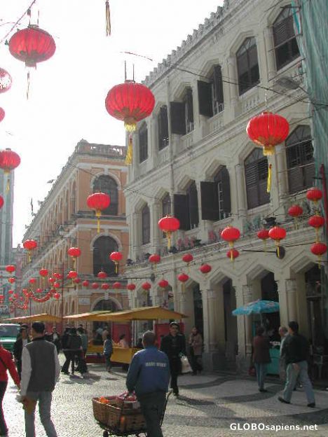 Postcard Lanterns at Senado Square