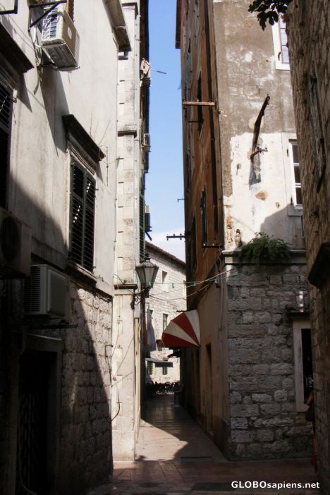 Postcard Narrow lane