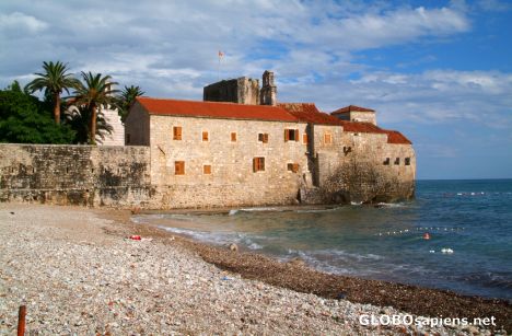 Postcard Budva (ME) - the citadel seen from the beach