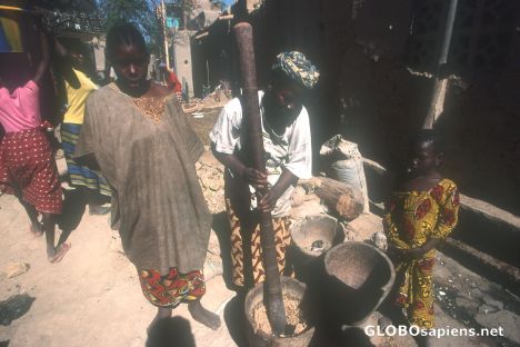 Postcard Mopti streetlife