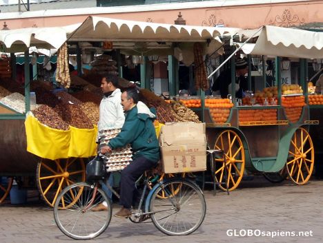 Postcard How do you transport dozens of eggs......
