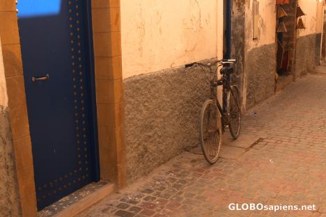 Postcard Lonely bicycle