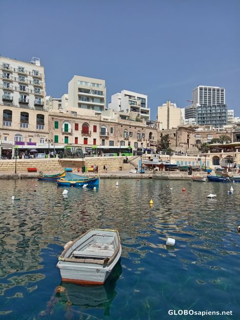 Postcard Spinola Bay