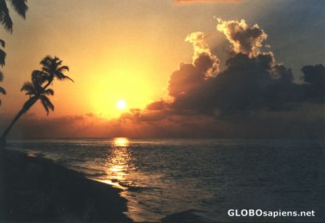 Postcard Filitheyo sunset