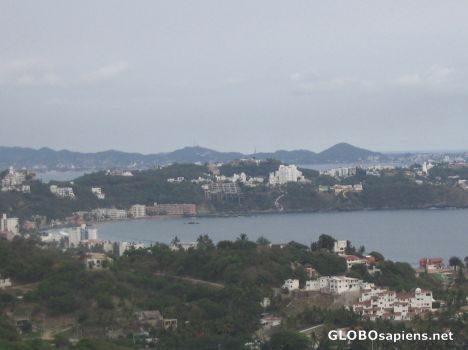 Postcard It's Cloudy...doble bahía...