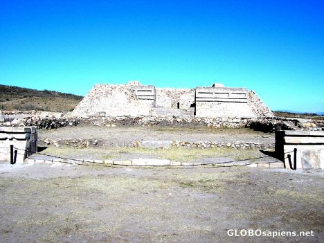 Plazuelas - Court