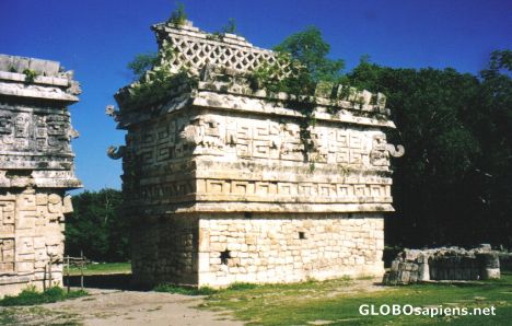 Postcard Chitzen Itza
