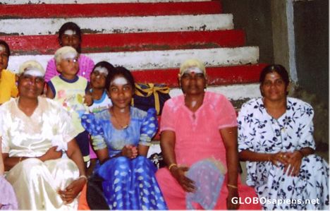 Postcard Women with shaved heads at Batu Caves