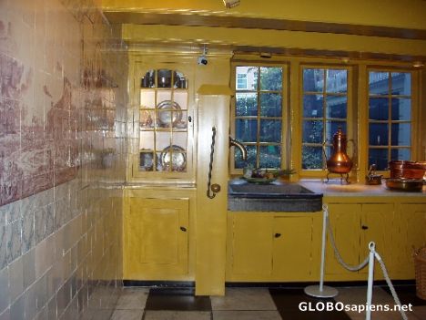 Postcard kitchen sink