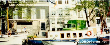 Postcard A houseboat