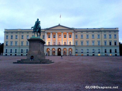 Postcard Royal Palace at dusk