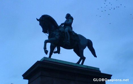 Postcard Royal Palace; Statue of King Carl Johan