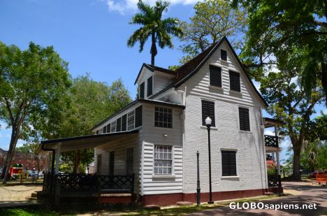 Postcard Paramaribo (SR) - by the Fort Zeelandia