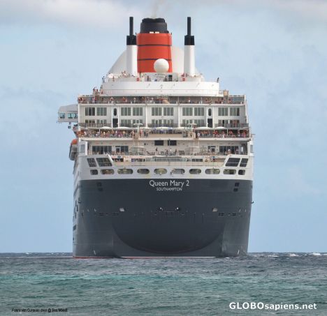Postcard Queen Mary 2