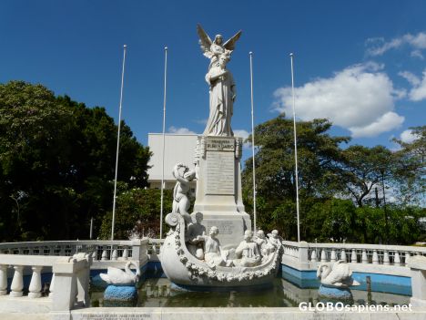 Postcard Ruben Dario's Monument.