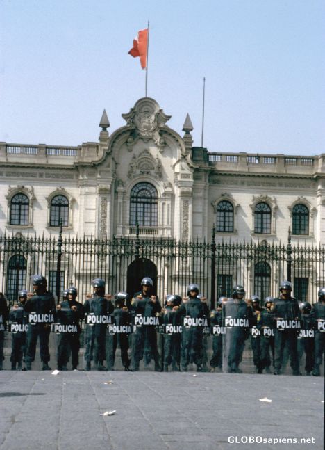 Postcard Presidential Palace during elections