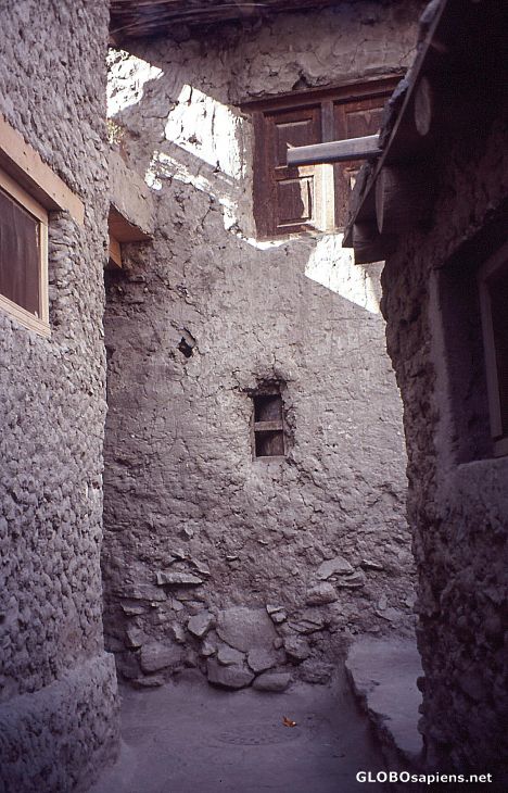 Postcard Pakistan 2008, Karimabad, Altit Fort, Walk through