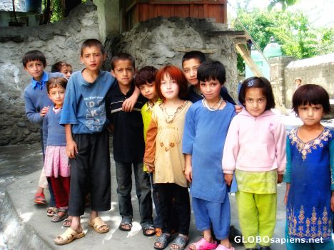 Postcard posing kids at Altit