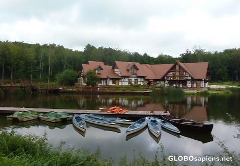 Postcard Charlotta Valley - Restaurant on the lake