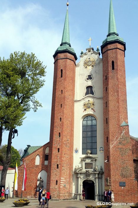 Postcard Famous cathedral in Oliva