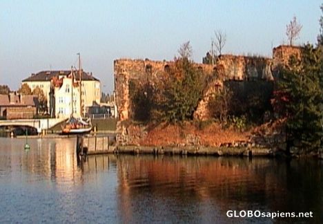 Postcard Post-war ruin of the granary in Gdansk