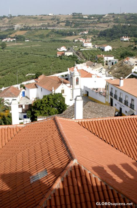 Postcard Obidos, sombra das ameias nos telhados