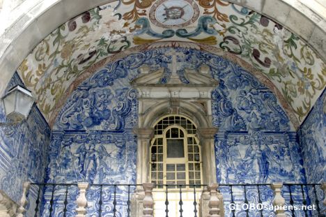 Postcard Obidos, os azulejos da porta da vila