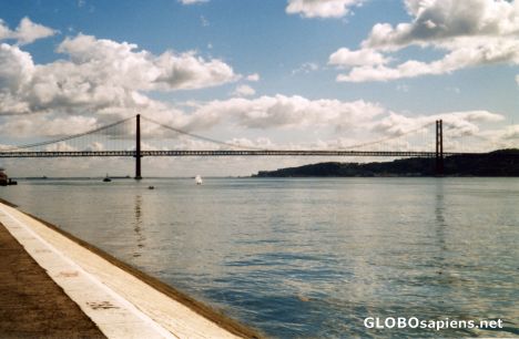 Postcard Abril Bridge