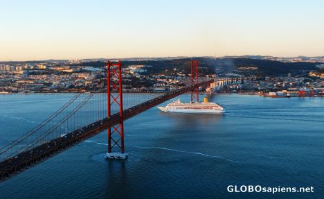 Postcard Ponte 25 de Abril