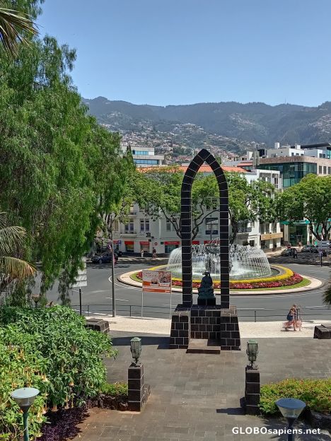 Postcard Fountain