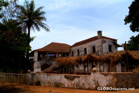 Postcard Bubaque - Portuguese mansion