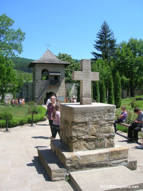 Postcard The cross of Voronet Monastery