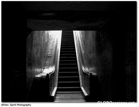 Postcard Romania, Bucharest, Piata Romana Subway