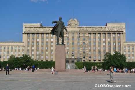 Postcard St. Petersburg - Monument to Lenin
