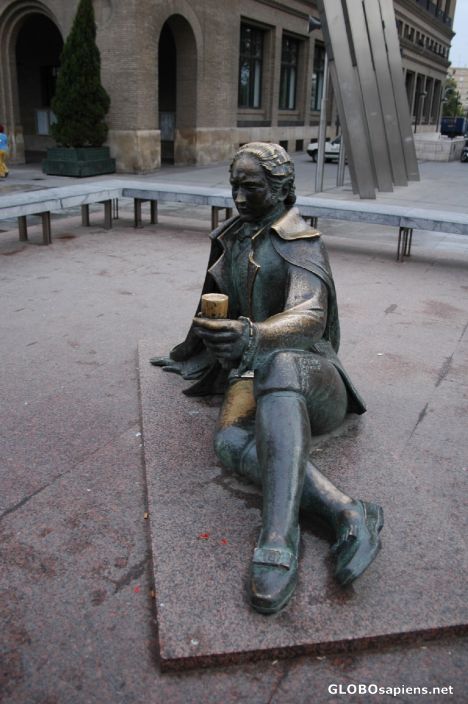 Postcard Goya personage in Plaza del Pilar