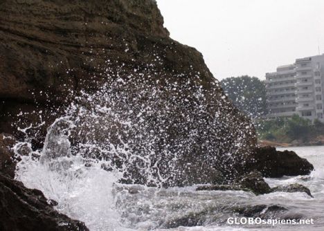 Postcard Brave waves