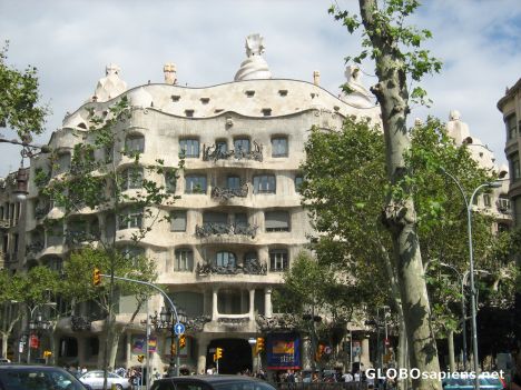 Postcard Casa Mila (La Pedrera)