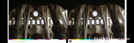 Postcard Stereo picture of the Sagrada Familia, Barcelona.